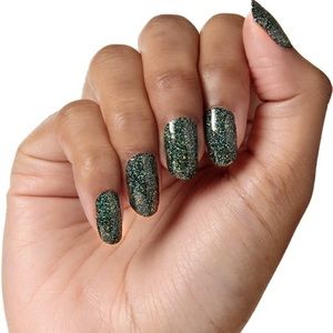 Color Street Gaelic Greenery